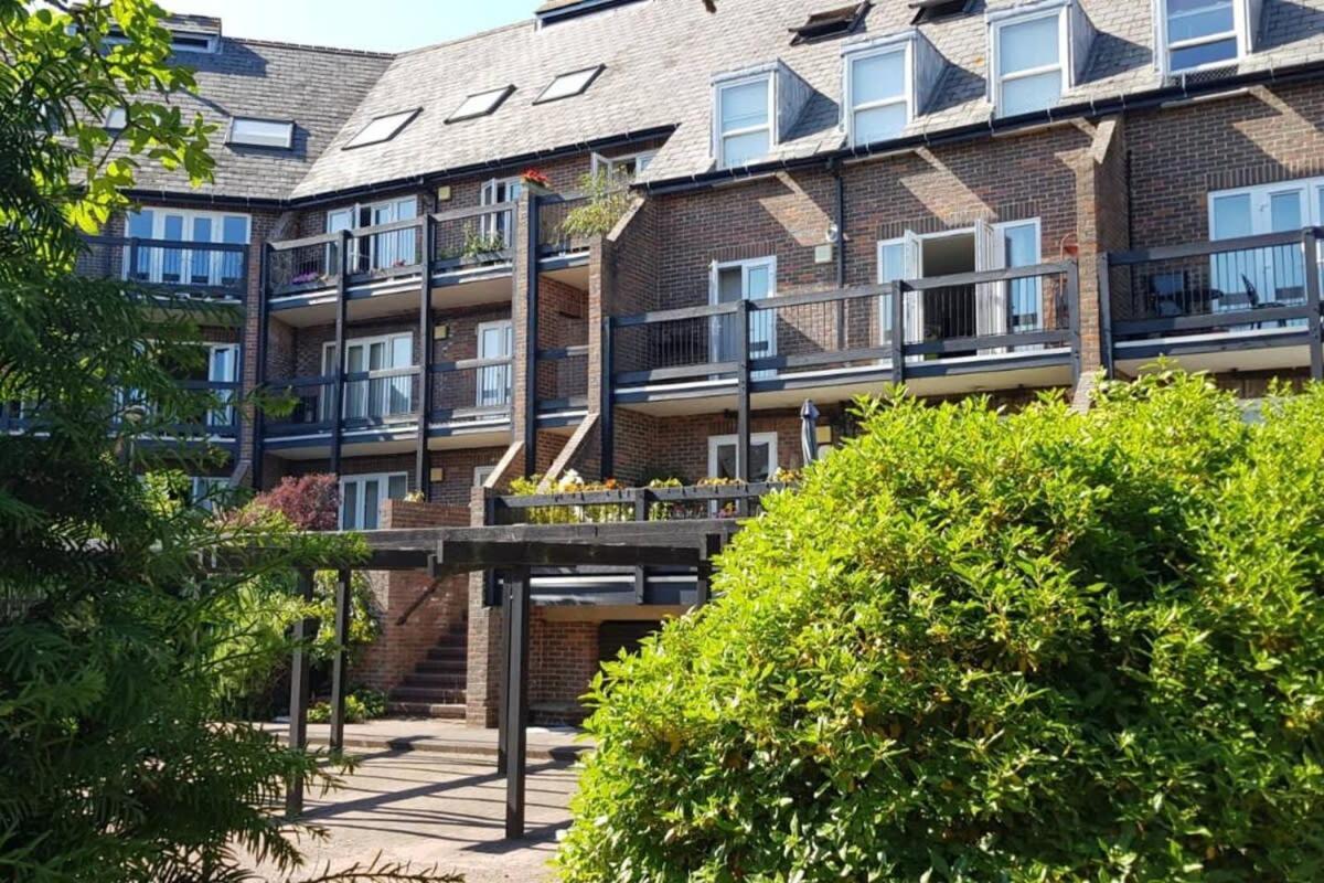 Modern Apartment In The Heart Of Oxford With Secure Underground Parking Экстерьер фото