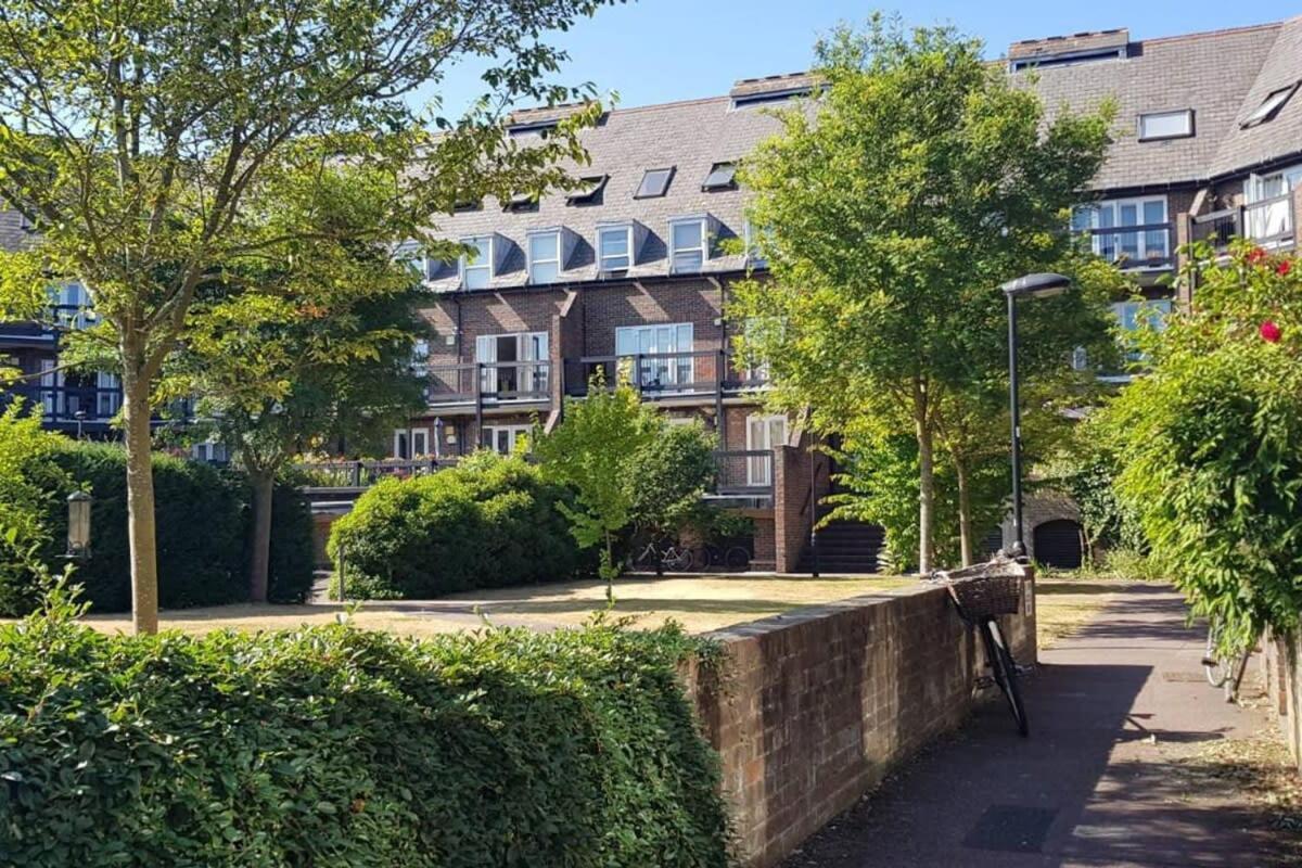 Modern Apartment In The Heart Of Oxford With Secure Underground Parking Экстерьер фото